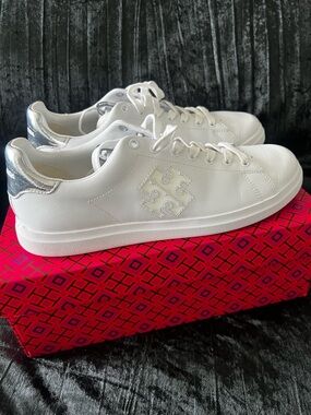 Tory Burch White Leather Sneakers with Silver Heel Tab